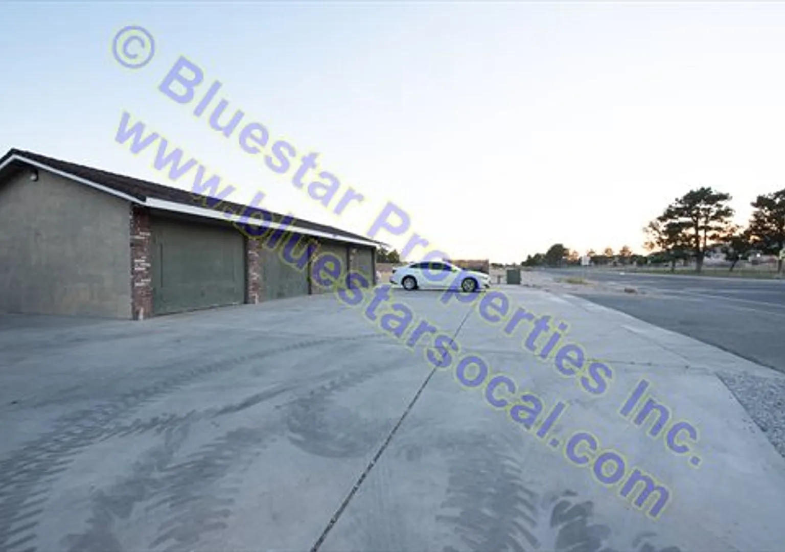 20705T — Photo 2