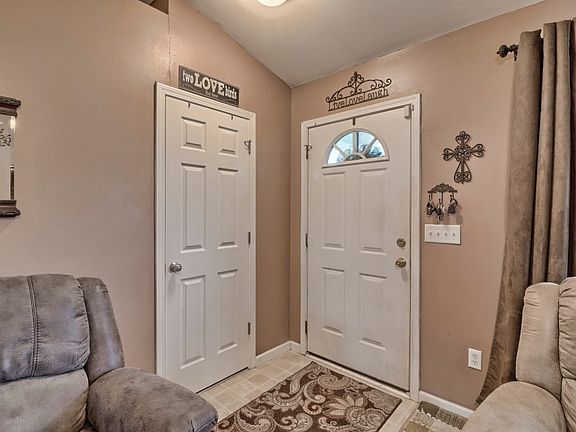 5th image of 221 Ashley Danielle Dr