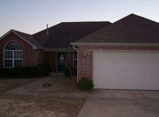 1307 W Pittsburg Pl, Broken Arrow, OK 74012