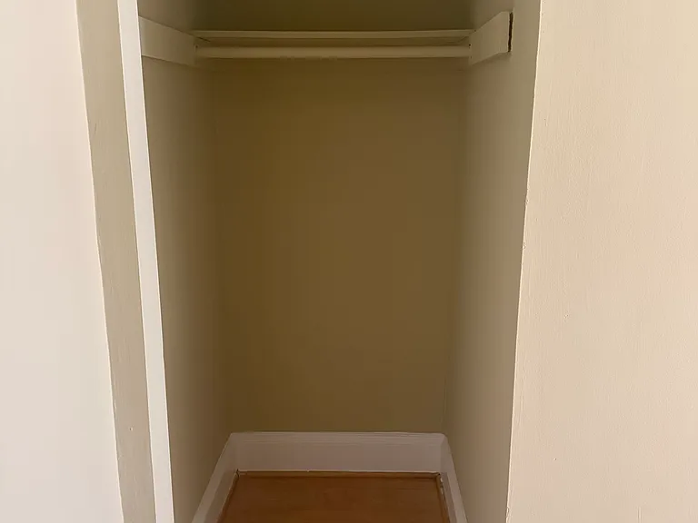 1338 W St NW #BASEMENT — Photo 9