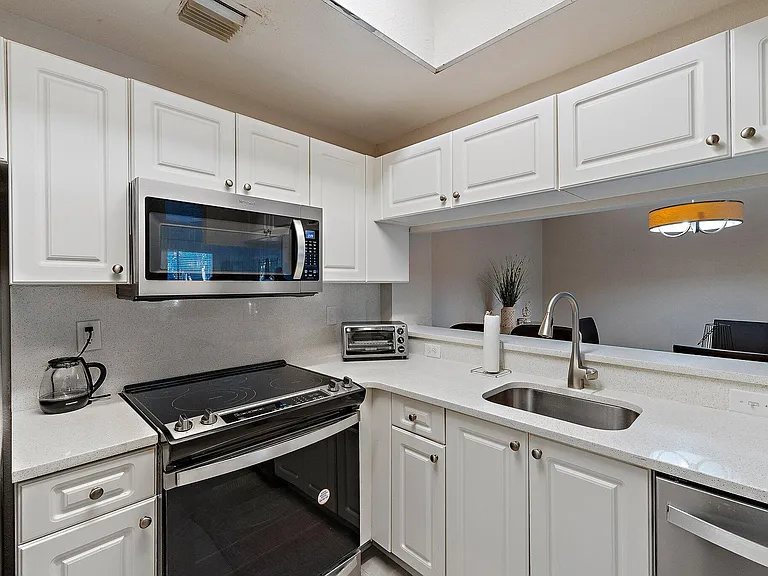 2809 Amalei Dr #203 — Photo 16