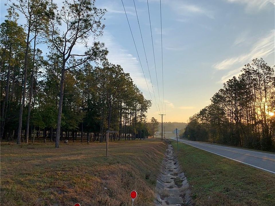 1st image of 17153 Country Squire Ln