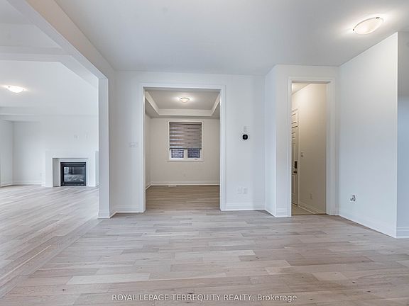 3rd image of 150 Forestwalk St