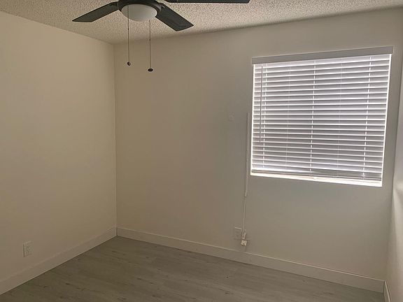 3rd image of 10314 Wilmington Ave #3X1