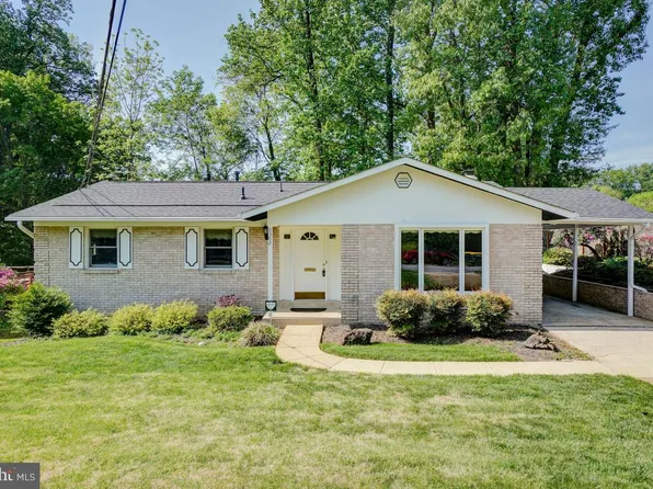 6302 Gormley Pl, Springfield, VA 22152