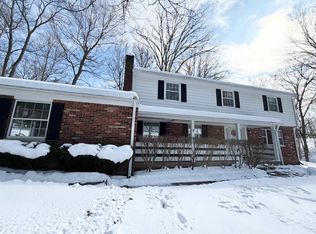 390 N Golf Manor Rd, Connersville, IN 47331