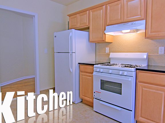 3rd image of 2305 Grand Ave APT 3J