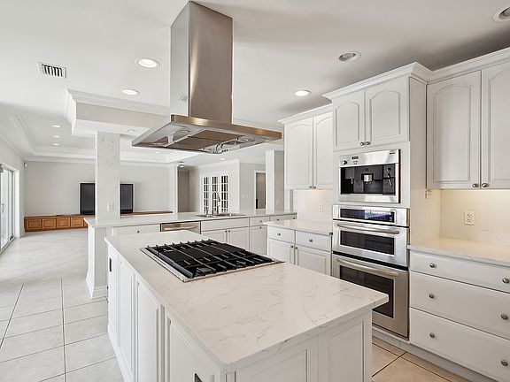 Wolfe Gas Cooktop and Oven