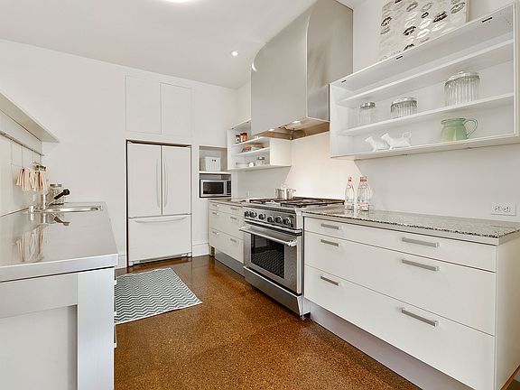 5th image of 2120 Bryant St