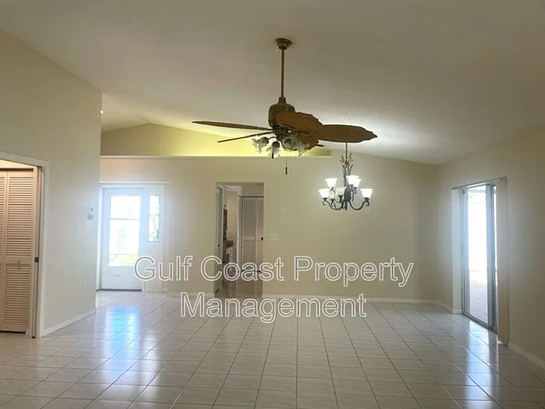 718 Brightside Crescent Dr #10 — Photo 13