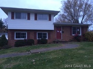 855 Washington Ave, Waynesboro, VA 22980