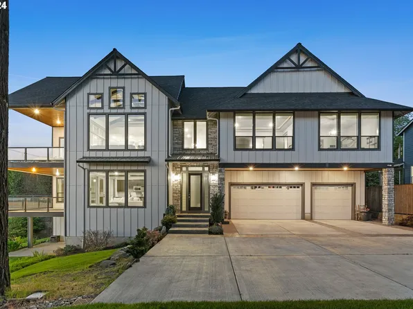 2102 NW 71st St, Vancouver, WA 98665