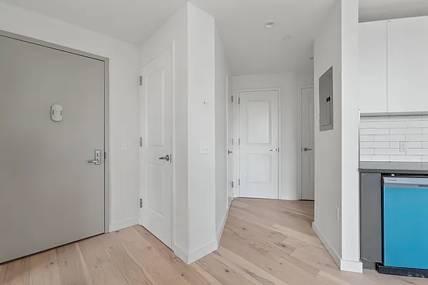 Rented by NY Space Finders Inc. | media 11