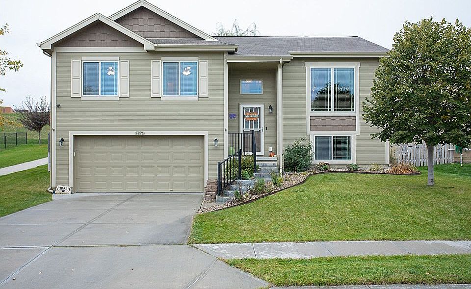 1st image of 7926 S 190th Ave