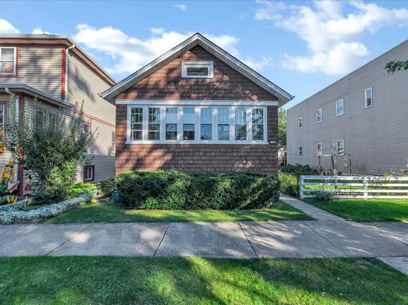 1028 Lathrop Ave, Forest Park, IL 60130