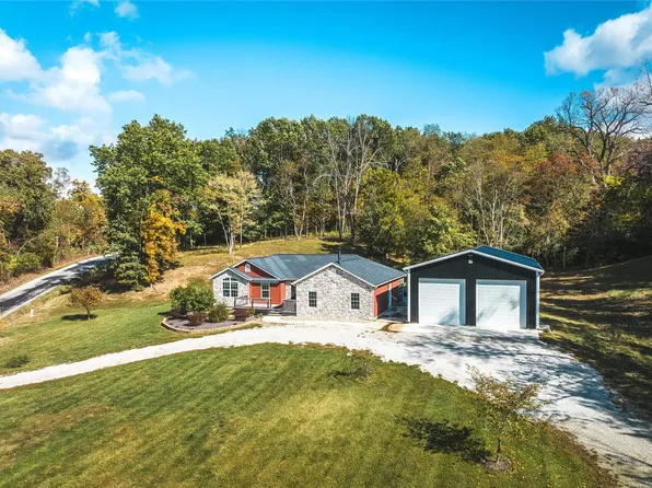 634 Old Quarry Trl, Litchfield, IL 62056