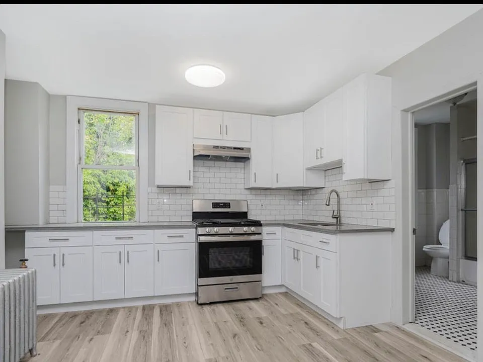 75 Taft Ave #2