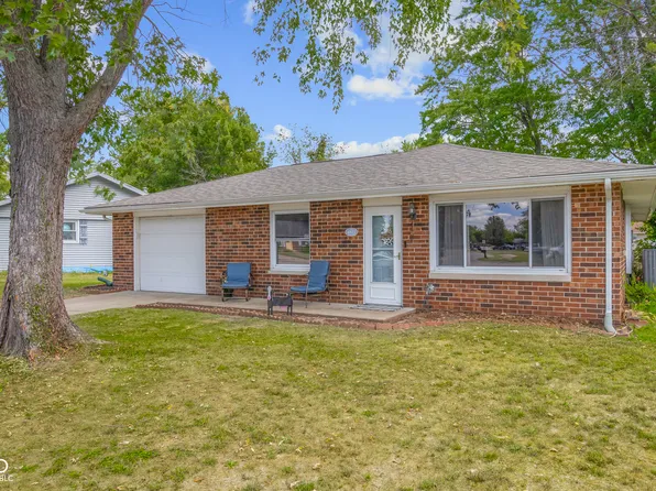 4825 Timbercrest Dr, Columbus, IN 47203
