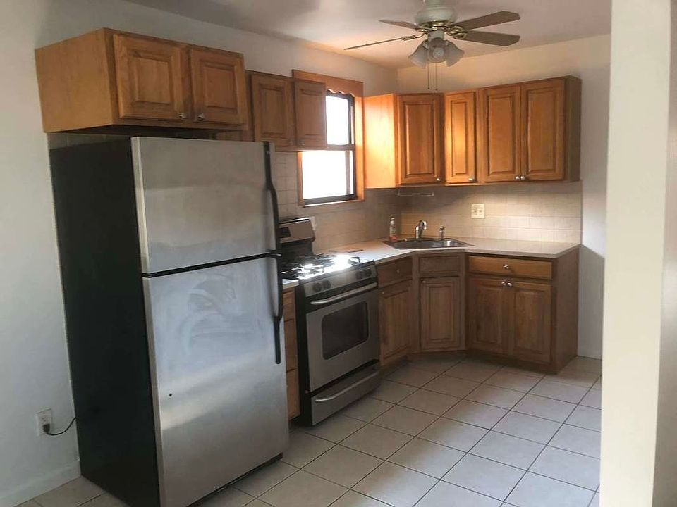 1st image of 32-64 37th St #3