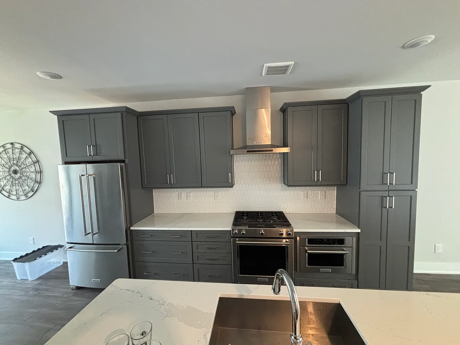 3 bed, 3.5 bath, 1830 sqft, $3,750 — Photo 1