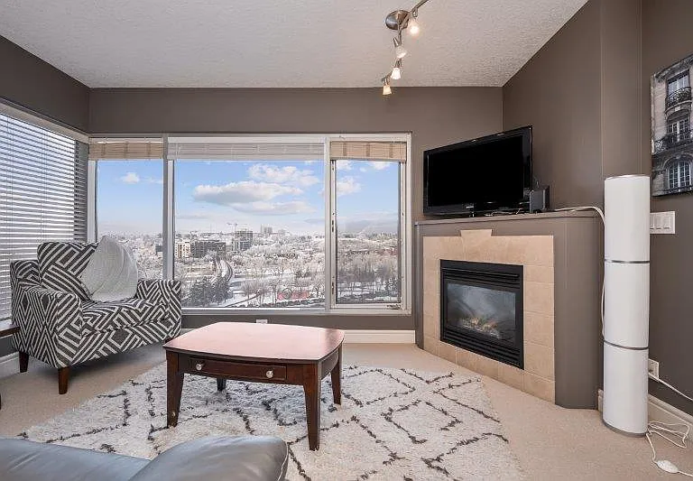 920 5th Ave SW #1002 — Photo 12