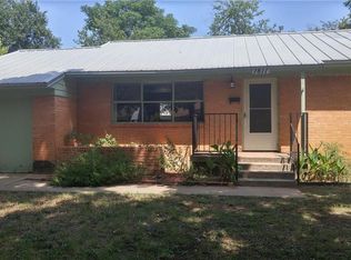 1811 Oak Tree Ln, Arlington, TX 76013