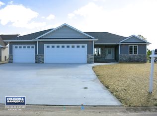 W6527 Brittany Dr, Appleton, WI 54915