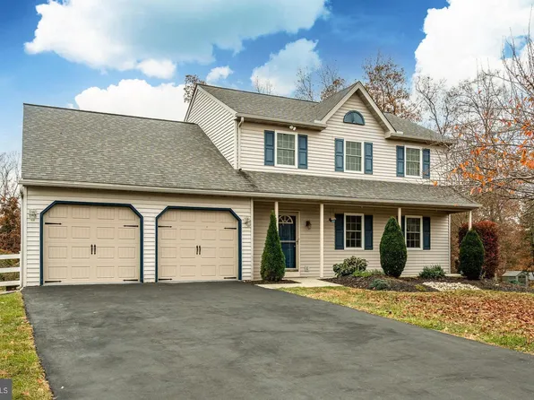 112 Bristol Ct, Douglassville, PA 19518