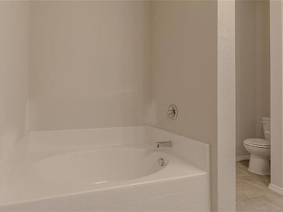 3rd image of 10609 Hartley Ln