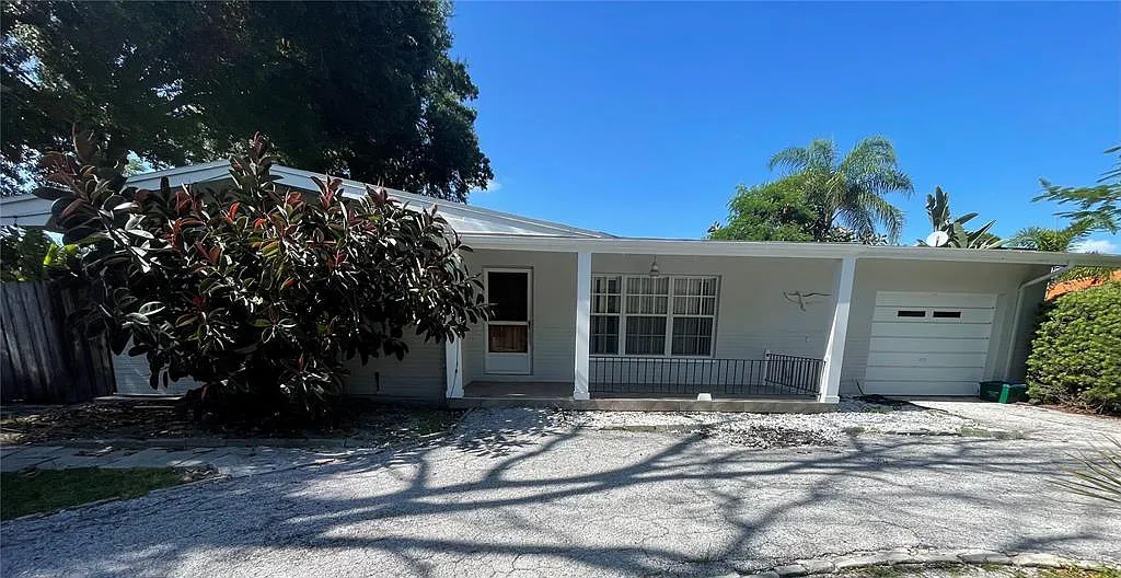 2 bed, 2.0 bath, 1437 sqft, $2,600 — Photo 1