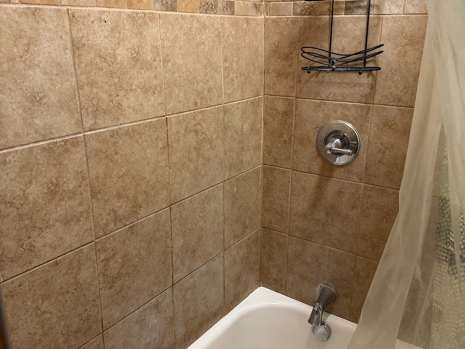 2 bed, 1200 sqft, $1,800 — Photo 3