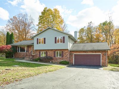 8585 Carmichael Dr, Chesterland, OH, 44026