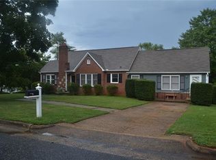 9 Chestnut St, Granite Falls, NC 28630