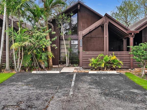 2nd image of 509 N University Drive #6-8