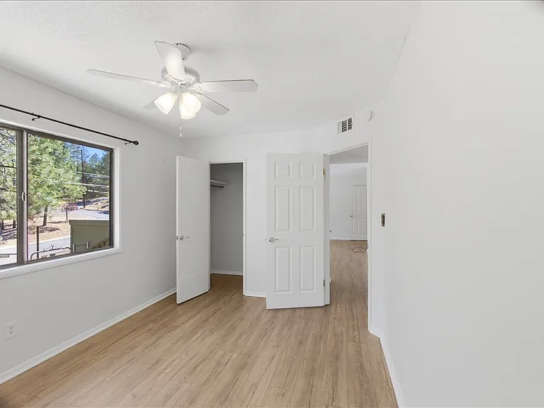 1020 Heap Ave — Photo 12