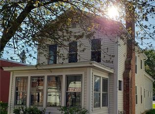 27 Broad St, Pulaski, NY 13142