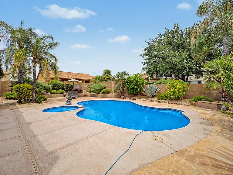 12410 N Echo Valley Dr — Photo 42