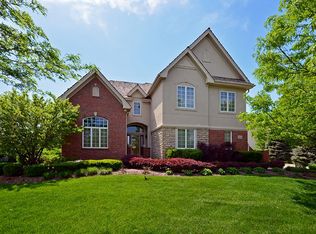 1034 Ridgeview Dr, Barrington, IL 60010
