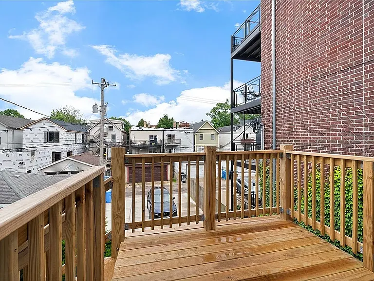 1831 N California Ave #2 — Photo 10