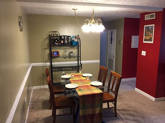 Lots of dining space