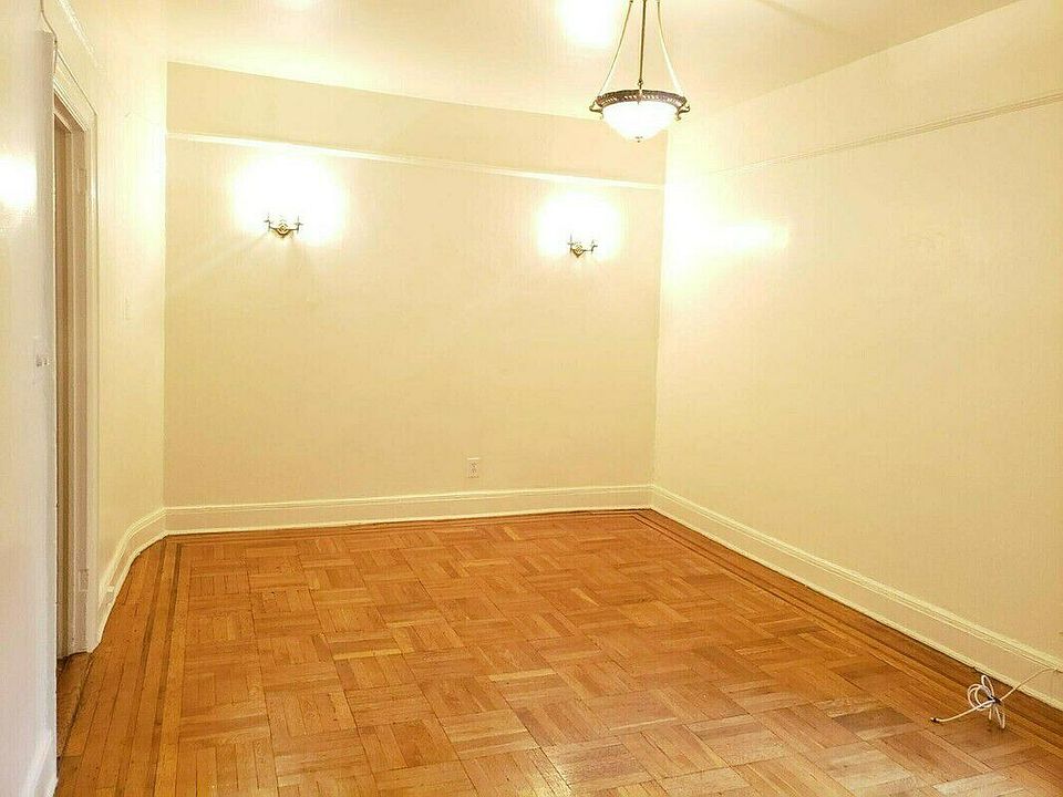 1st image of 452 Park Pl APT 3E
