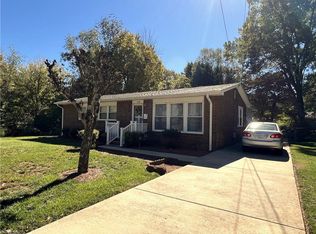 1302 Runyon Dr, Greensboro, NC 27405