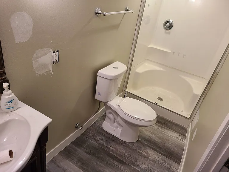 1804 Southlawn Dr #B — Photo 9