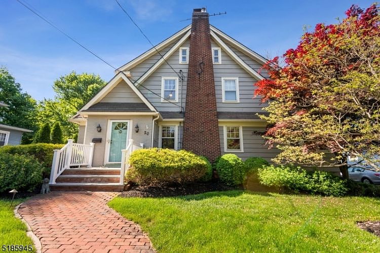 1st image of 20 Morehouse Pl