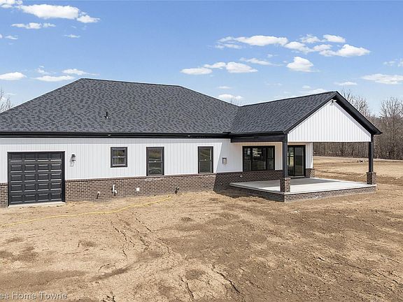 2nd image of 26850 Irwin Rd