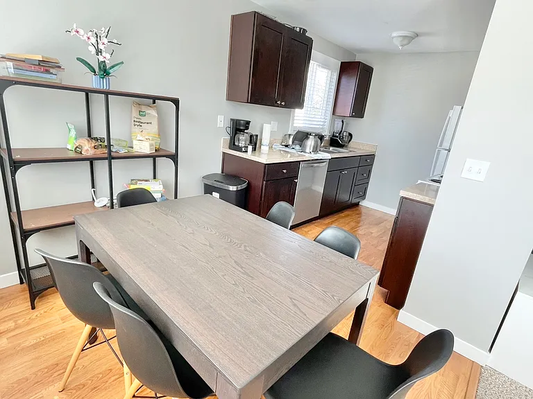 1100 N 92nd St #43 — Photo 6