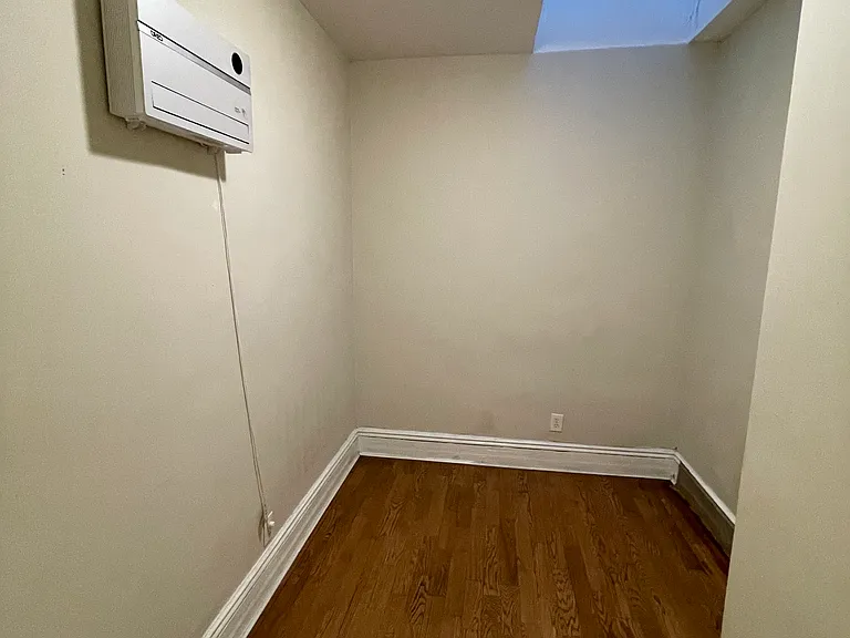 1281 Union Ave — Photo 18