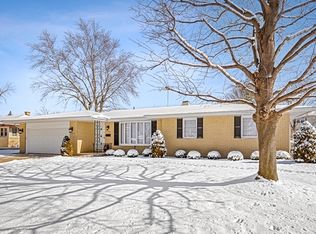 608 Tana Ln, Joliet, IL