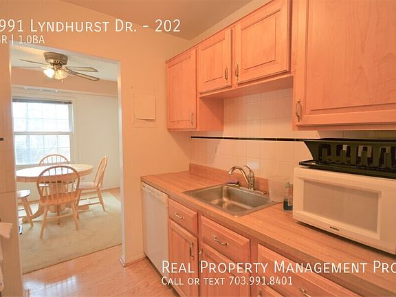 2nd image of 3991 Lyndhurst Dr APT 202