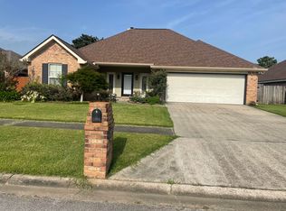 309 Wallingsford Cir, Youngsville, LA 70592